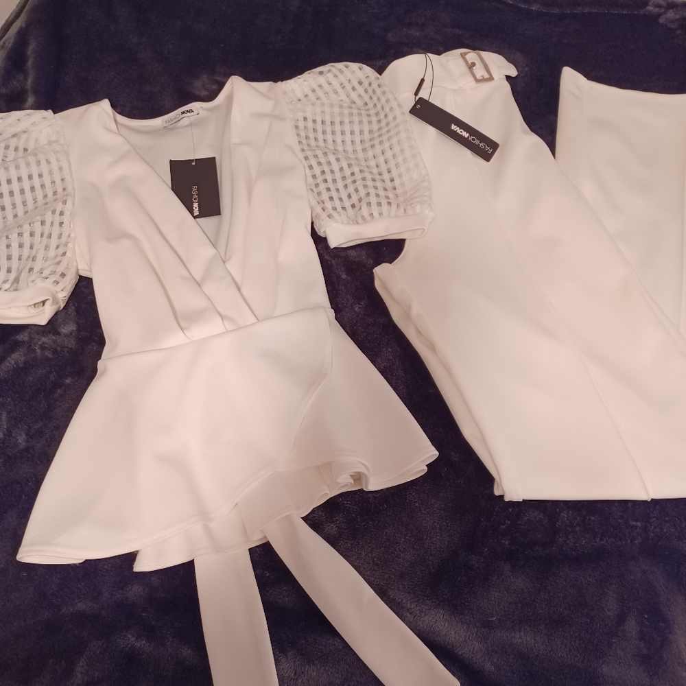 Set of blouse and long pants white size medium by Fashion nova
